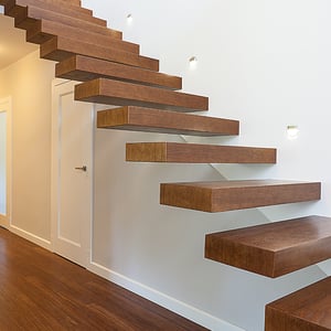 Cantilevered Stringer