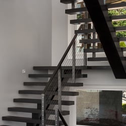 Center beam stringer