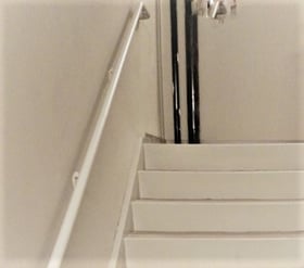 wall handrail example